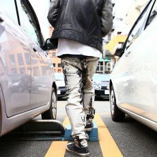 画像4: 【Wiz&Witch】-Planet Label- "W" STUDS BLEACH PANTS (4)