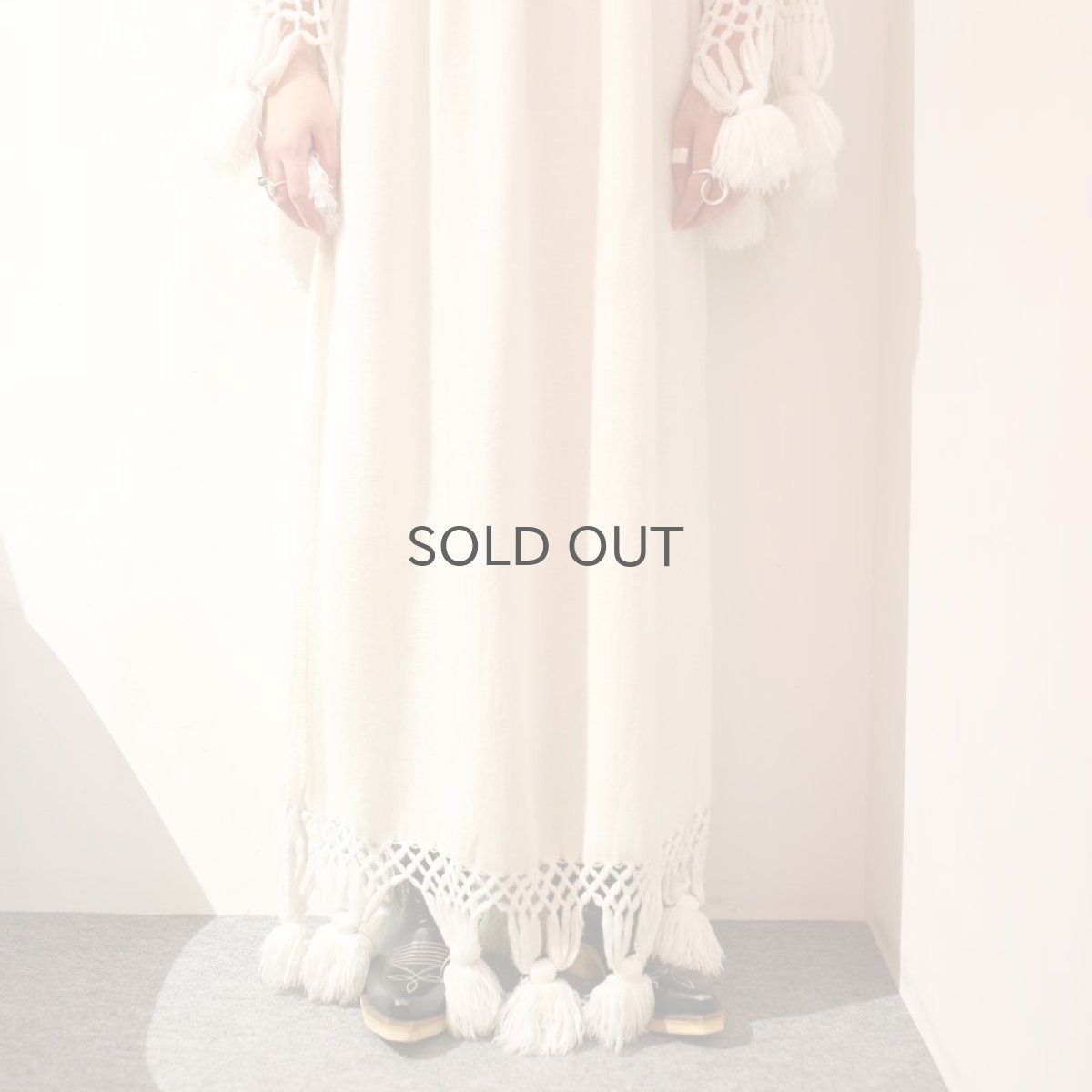 画像9: VINTAGE TASSEL DESIGN DRESS (9)