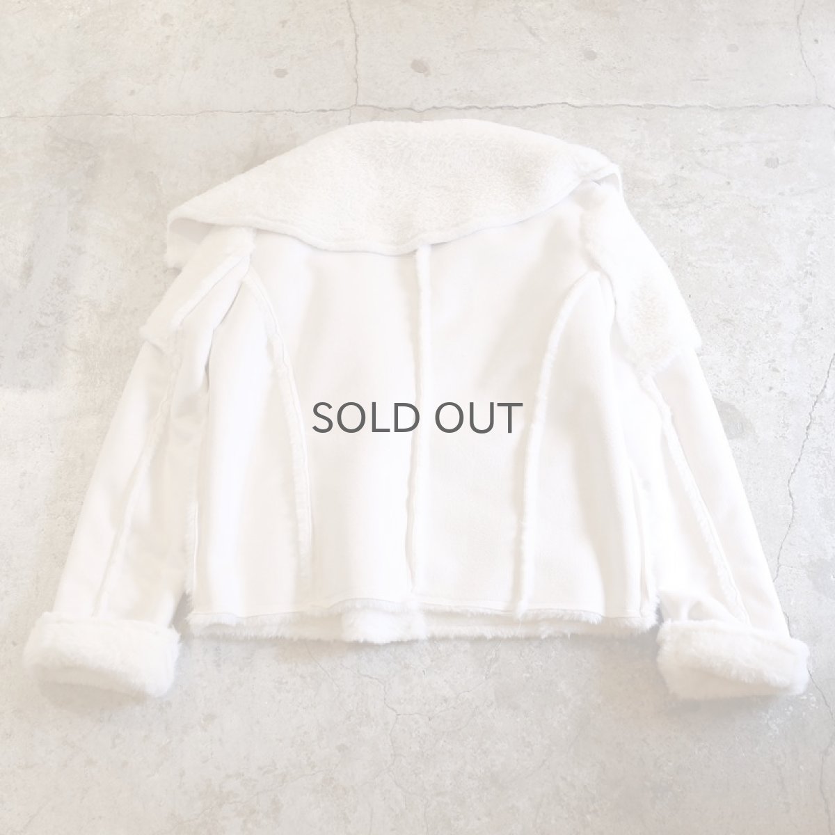 画像2: 【Wiz&Witch】"THE U.K" FAUX MOUTON BUFFALO SHORT COAT / WHITE (2)