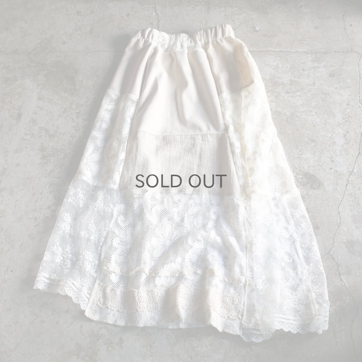 画像2: 【Wiz&Witch】VINTAGE LACE LONG SKIRT / W23~W34 (2)