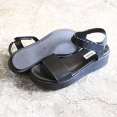 画像2: LEATHER STRAP DESIGN SANDAL / 37 / MADE IN ITALY (2)