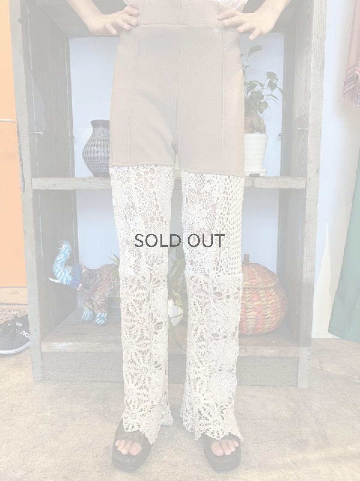 画像10: 【Wiz&Witch】VINTAGE LACE FLARE PANTS / W26~ (10)