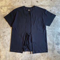 画像2: 【Wiz&Witch】BACK OPEN STUDS TEE / OS (2)