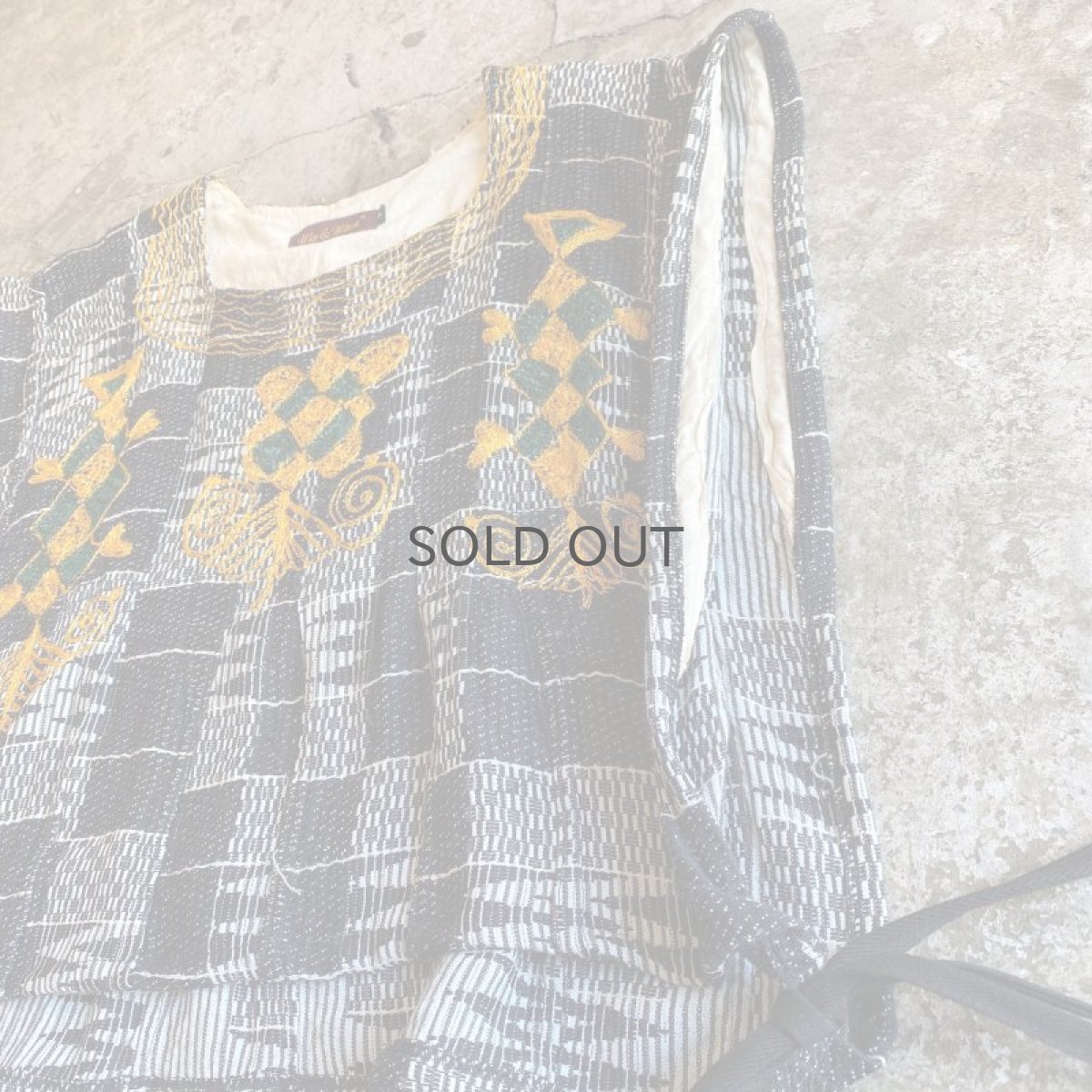 画像4: 【Wiz&Witch】VINTAGE FABRIC SIDE OPEN TOPS / OS (4)