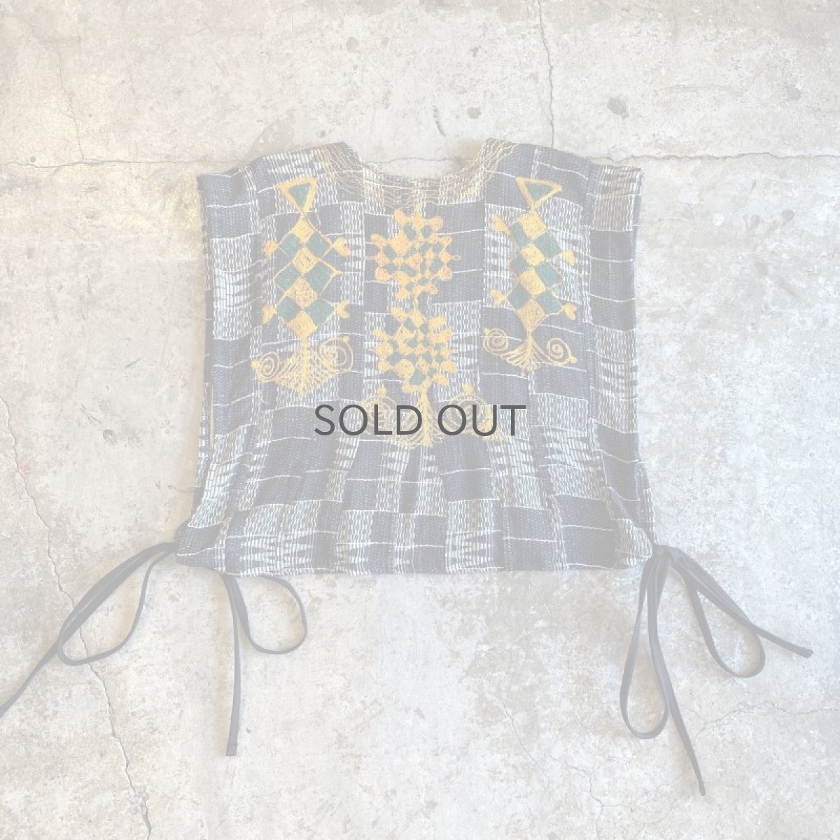 画像2: 【Wiz&Witch】VINTAGE FABRIC SIDE OPEN TOPS / OS (2)