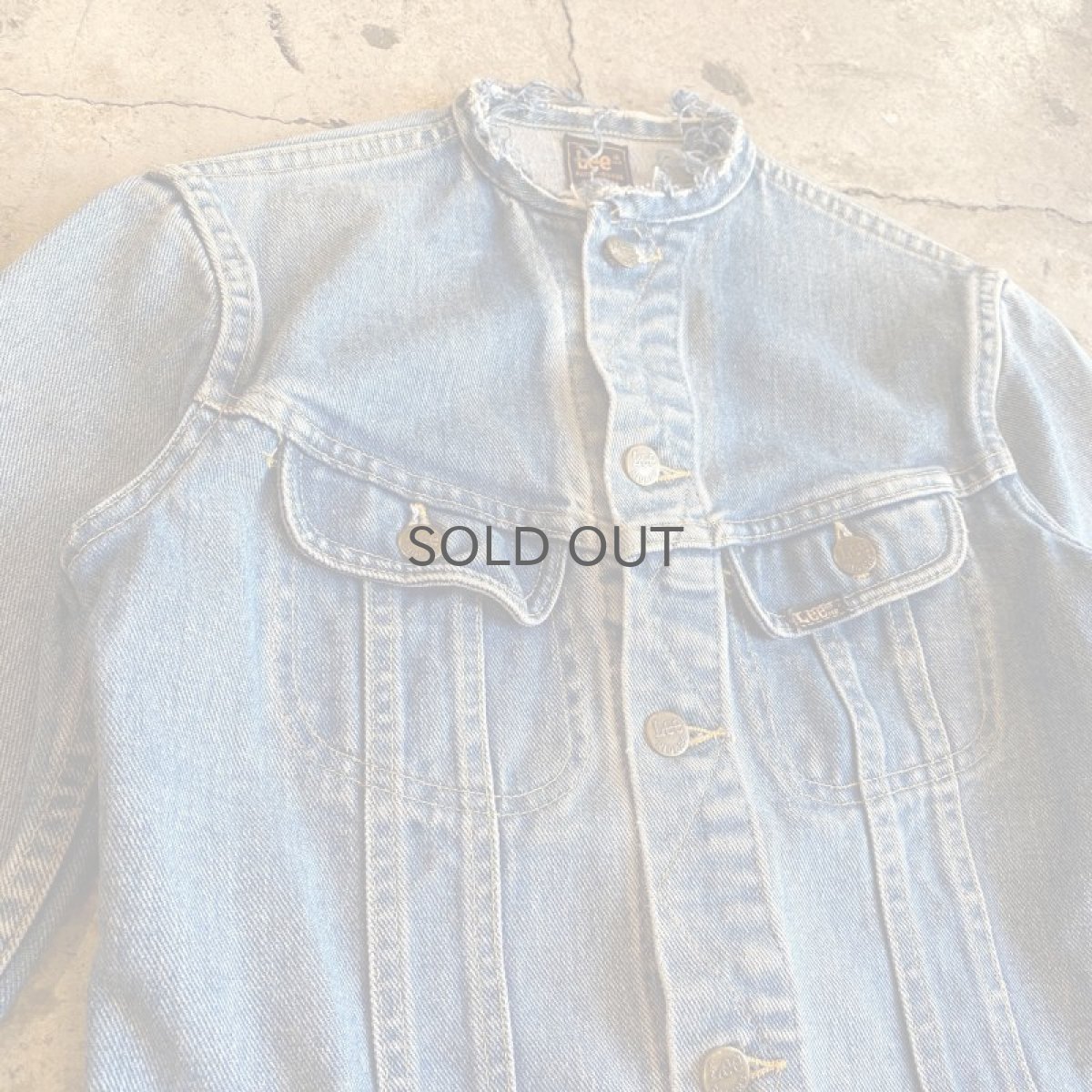 画像3: 【LEE】COLLAR LESS CUT OFF DENIM JACKET / MADE IN USA / Ladies S (3)