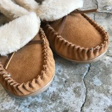 画像3: 【MINNE TONKA】SUEDE RIBBON DESIGN FUR SHOES / 7 (3)