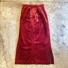 画像2: COLOR SIDE SLIT VELVET SKIRT / W29 (2)