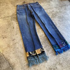 画像3: 【Wiz&Witch】"DIRTY BEAUTIFUL"  VINTAGE RUG FRINGE DENIM PANTS / W28 (3)