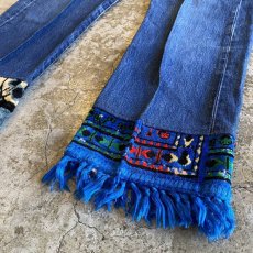 画像5: 【Wiz&Witch】"DIRTY BEAUTIFUL"  VINTAGE RUG FRINGE DENIM PANTS / W28 (5)