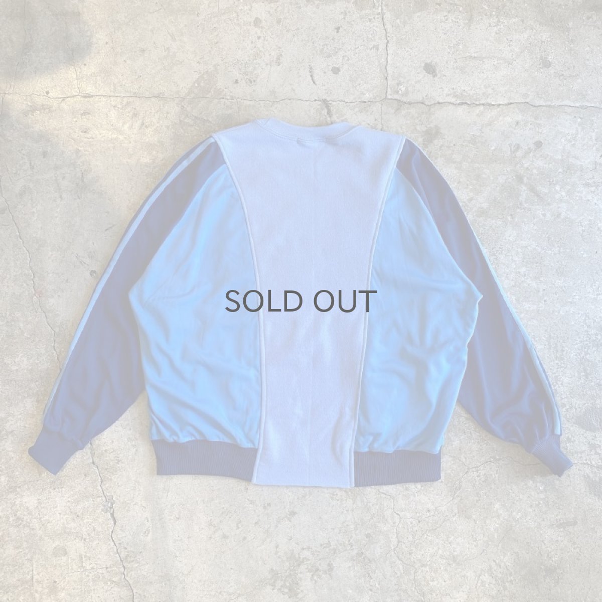 画像2: 【Wiz&Witch】"UNITED" OLD ADIDAS TWO FACE SWEAT / OS (2)