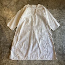 画像1: 20's~30's ANTIQUE LINEN INITIAL ONE-PIECE / Ladies M (1)