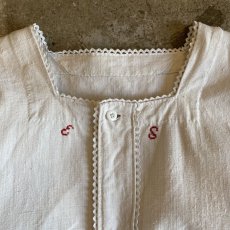 画像5: 20's~30's ANTIQUE LINEN INITIAL ONE-PIECE / Ladies M (5)