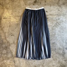 画像1: 2TONE MONOCHROME PLEATED SKIRT / W26 (1)