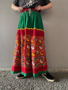 画像10: OLD EMBROIDERY NATIVE TIERED SKIRT / FREE (10)