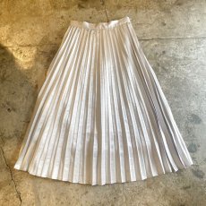 画像1: METALLIC LUSTER PLEATED SKIRT / W26~W32 (1)