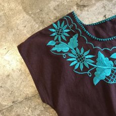 画像7: COLOR FLOWER EMBROIDERY PATTERN SIDE SLIT S/S TOPS / Ladies L (7)