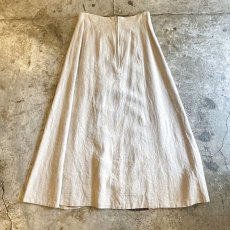 画像2: BICOLOR TRAPEZE LINEN SKIRT / W26~W27 (2)