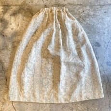 画像2: BOTANICAL EMBROIDERY FLARE SKIRT / W23~ (2)