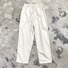 画像2: IVORY COLOR WIDE SILHOUETTE PANTS / W28~ (2)