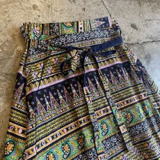 画像3: ALL OVER PATTERN DESIGN WRAP SKIRT / FREE (3)