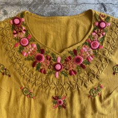 画像7: EMBROIDERY COLOR COTTON S/S TOPS / Ladies L (7)