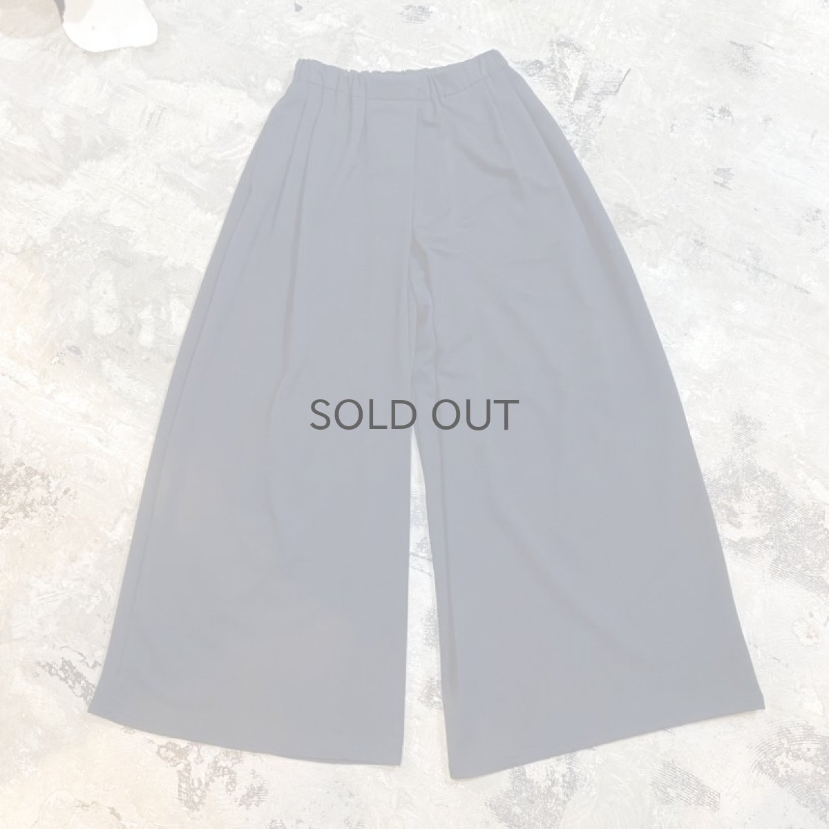 画像1: BLACK COLOR WIDE SILHOUETTE PANTS / W24~ (1)