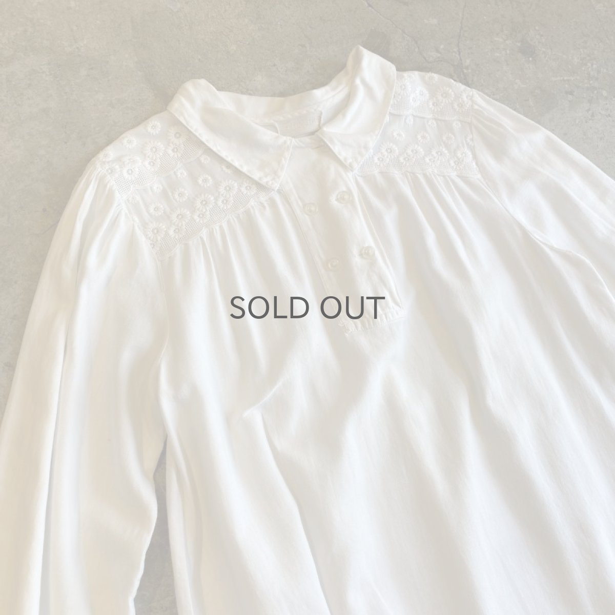 画像3: OLD FLORAL EMBROIDERY COTTON ONE-PIECE / Ladies M (3)