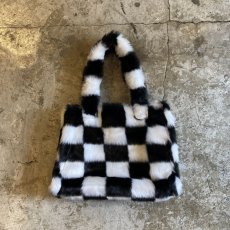 画像1: CHECKER FLAG PATTERN FUR HAND BAG (1)