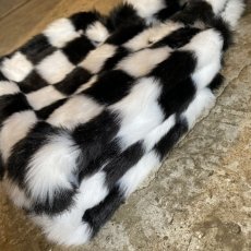 画像4: CHECKER FLAG PATTERN FUR HAND BAG (4)