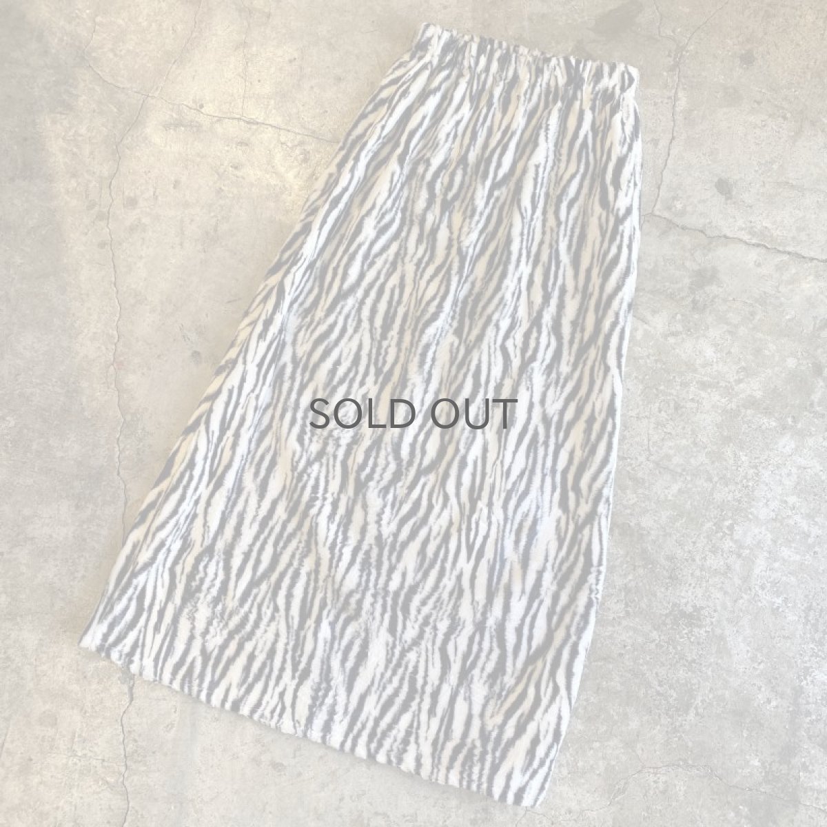 画像4: 【Wiz&Witch】"1950" ZEBRA FUR BACK SLIT LONG SKIRT / FREE (4)