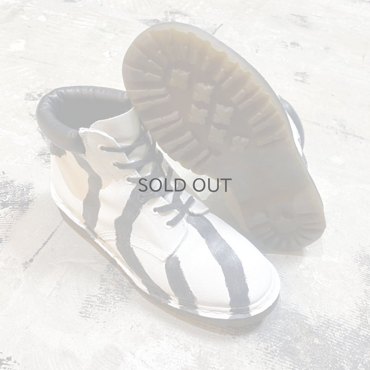 画像2:  【Dr.Martens】PAINTED 6EYE SHOES / UK8 / MADE IN ENGLAND (2)