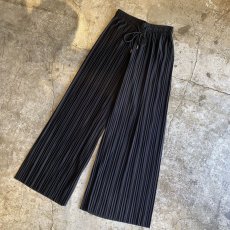 画像4: PLEATED DESIGN WIDE PANTS / FREE (4)