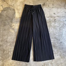 画像1: PLEATED DESIGN WIDE PANTS / FREE (1)