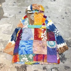 画像1: PATCHWORK VARIOUS PATTERN NATIVE ANORAK PARKA / Mens L (1)