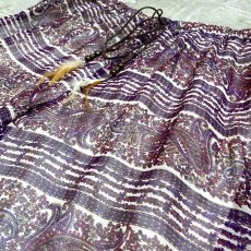 画像4: BORDER PAISLEY PATTERN TIERED PANTS / W26~ (4)