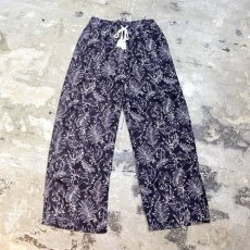 画像1: BOTANICAL PATTERN WIDE SILHOUETTE PANTS / ~W37 (1)