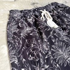 画像3: BOTANICAL PATTERN WIDE SILHOUETTE PANTS / ~W37 (3)