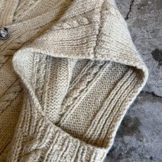 画像7: BEIGE COLOR V NECK ARAN DESIGN KNIT VEST / Ladies L (7)