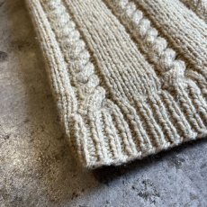 画像3: BEIGE COLOR V NECK ARAN DESIGN KNIT VEST / Ladies L (3)