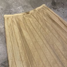 画像3: SHINY GOLD COLOR PLEATED FLARE SKIRT / W26 (3)