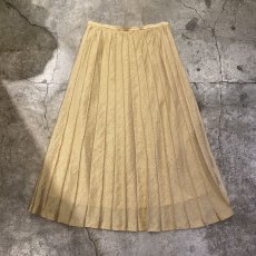 画像1: SHINY GOLD COLOR PLEATED FLARE SKIRT / W26 (1)