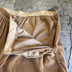 画像7: CAMEL COLOR VOLUME WIDE DESIGN HI WAIST VELVET PANTS /W20~W25 (7)