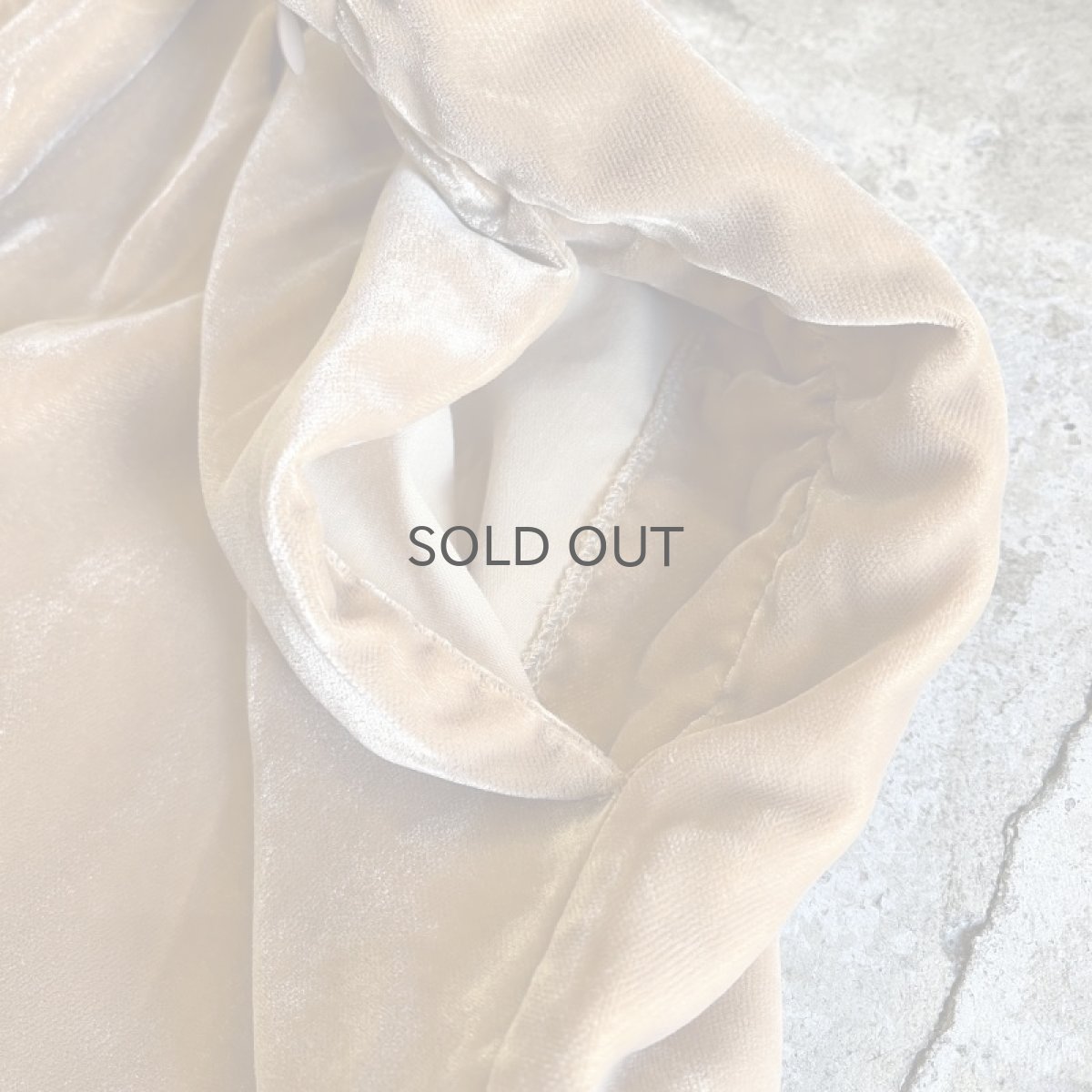 画像8: CAMEL COLOR VOLUME WIDE DESIGN HI WAIST VELVET PANTS /W20~W25 (8)