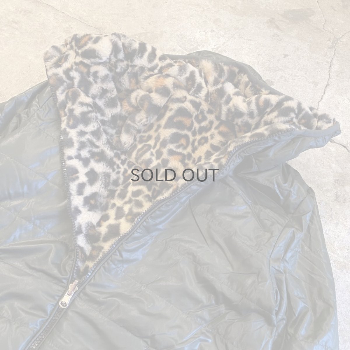 画像12: REVERSIBLE FAUX LEOPARD FUR QUILTING DESIGN ZIP UP JACKET / Ladies M (12)