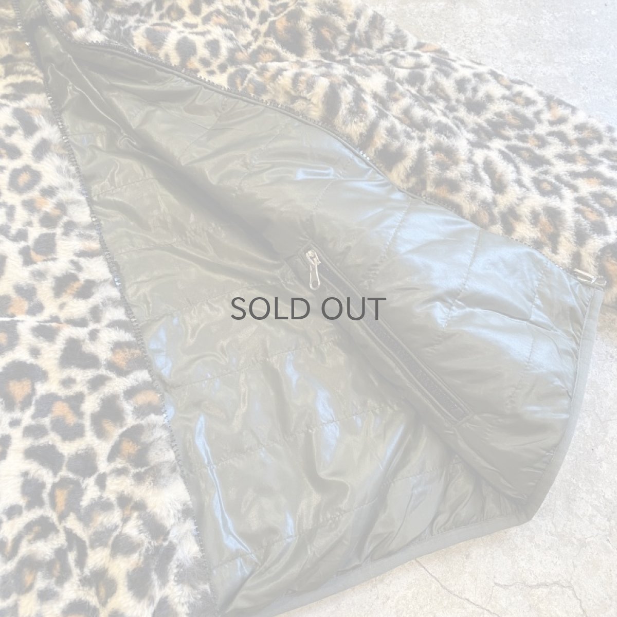 画像9: REVERSIBLE FAUX LEOPARD FUR QUILTING DESIGN ZIP UP JACKET / Ladies M (9)