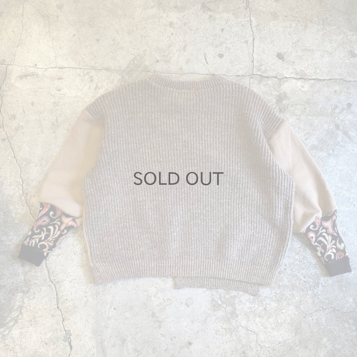 画像2: 【Wiz&Witch】"UNITED" VINTAGE FABRIC SWEATER / OS (2)