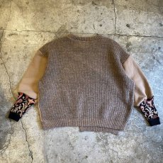 画像2: 【Wiz&Witch】"UNITED" VINTAGE FABRIC SWEATER / OS (2)