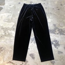 画像2: BLACK COLOR DESIGN VELOUR PANTS / W26~ (2)