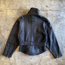 画像2: BLACK COLOR BELT DESIGN LEATHER ZIP UP JACKET / Ladies S(M) (2)